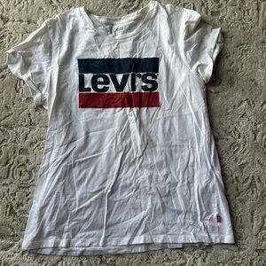 Levi's Classic White Crewneck Tee